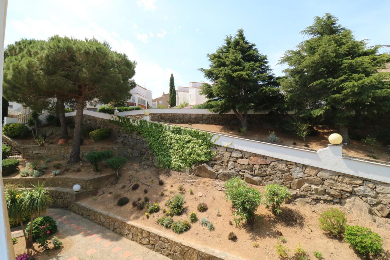 Jardins III B 2 - Piso Con Vista Al Mar Y Piscina Apartment Росес Екстериор снимка